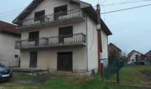 KUĆA U ZAJEČARU