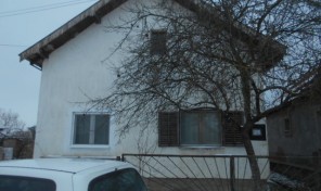 KUĆA U ZAJEČARU